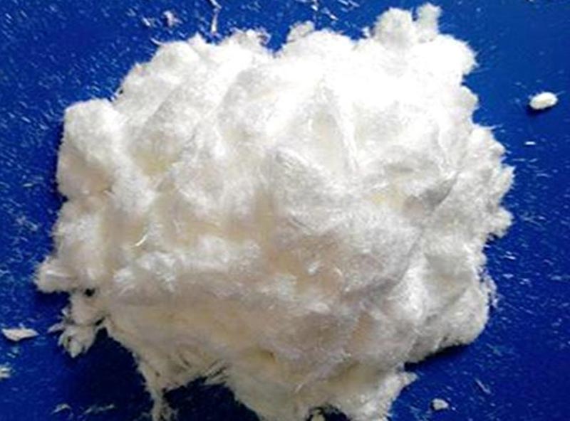 用酒精制作溶劑的反應(yīng)，換成普通飲用酒的反應(yīng)會(huì)怎樣呢？